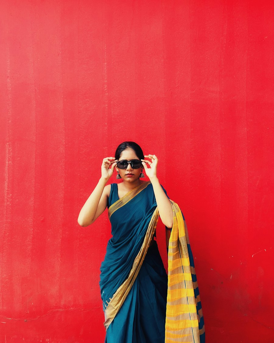 Neel Tussar Saree